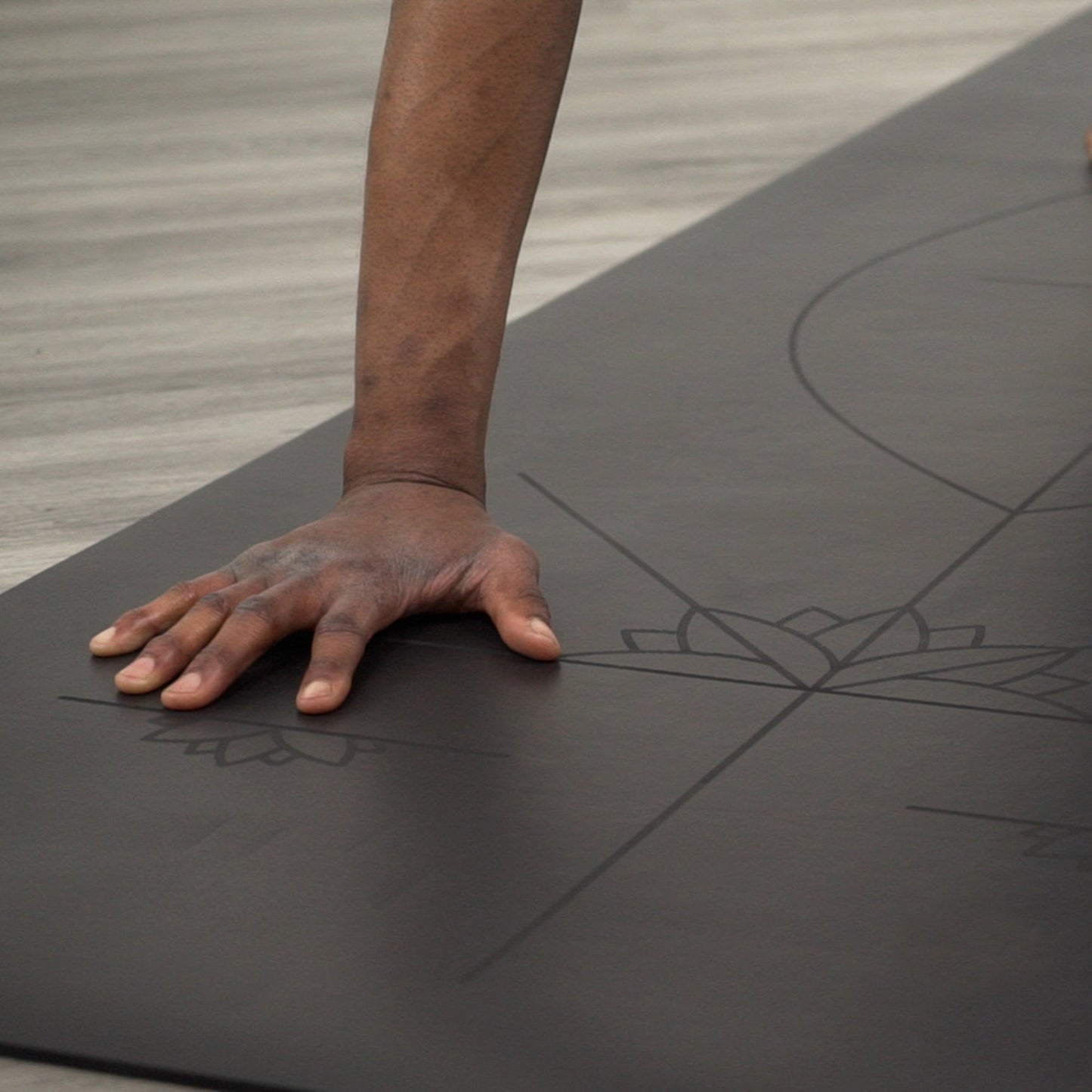 Extra Large Black Lotus Alignment Yoga Mat